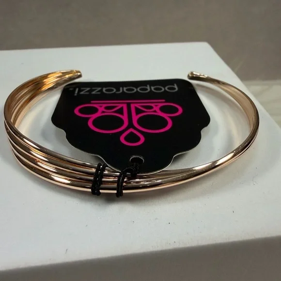 🩷5/$10🩷 paparazzi Rose Gold Multi-Band Bangle Bracelet
