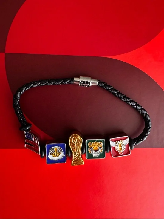 THE VIRAL BOA Bank of America FIFA World Cup Mascot bracelet