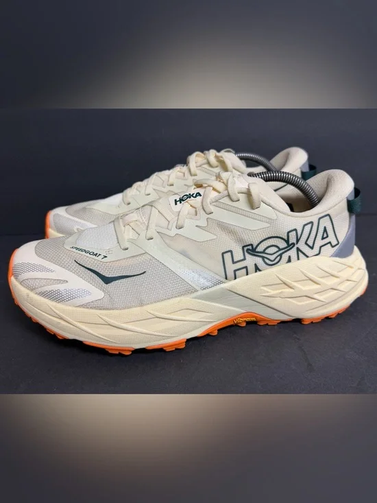 Size 11 - Hoka One One Hoka Speedgoat 7 Vintage Yellow RARE WORN ONCE