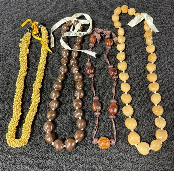 4 Mongo Shell Hawaiian Lei Necklace Accented w/ Kukui Nuts Luau