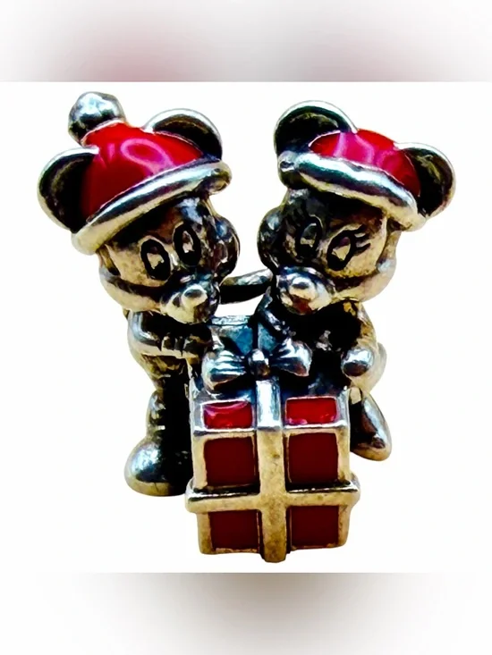 Pandora Disney Colab 925-ALE Silver Mickey & Minnie Enamel Holiday Present Charm
