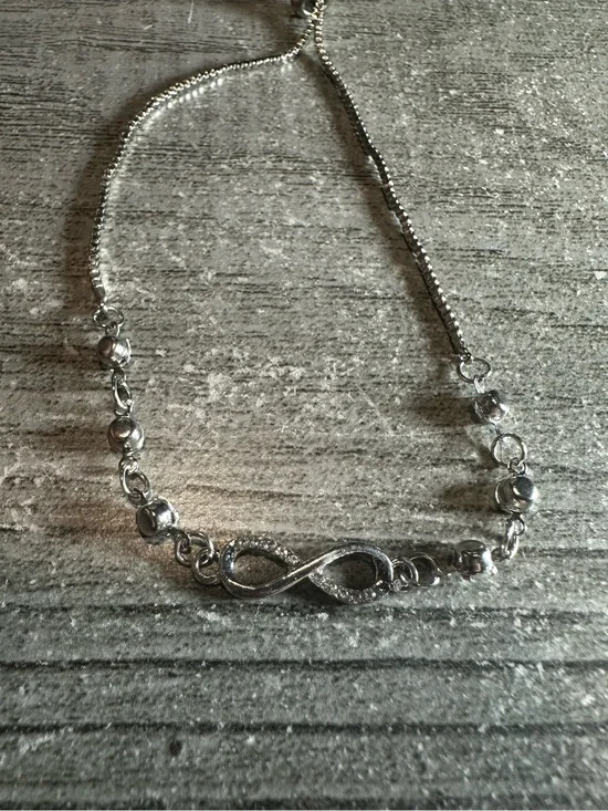 Infinity adjustable bracelet brand new‎