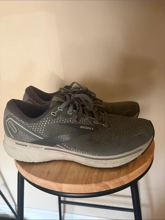 Brooks Men's Running Shoes - Gray