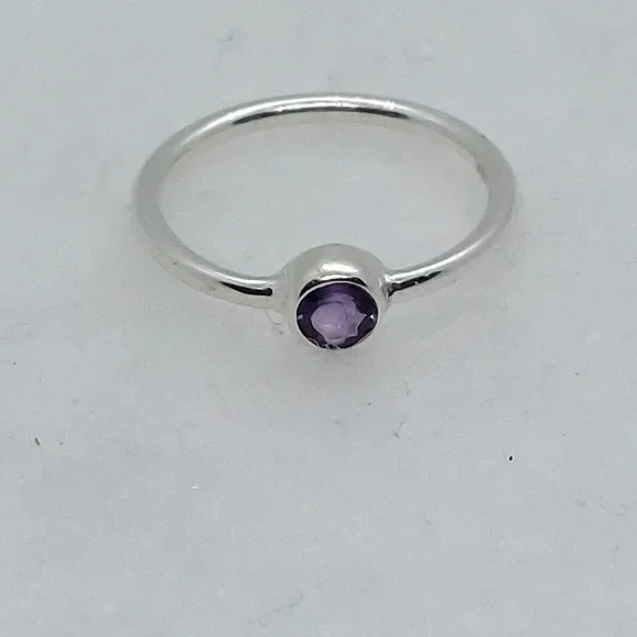 Ring Sterling Silver‎  amethyst minimalist size 5.75