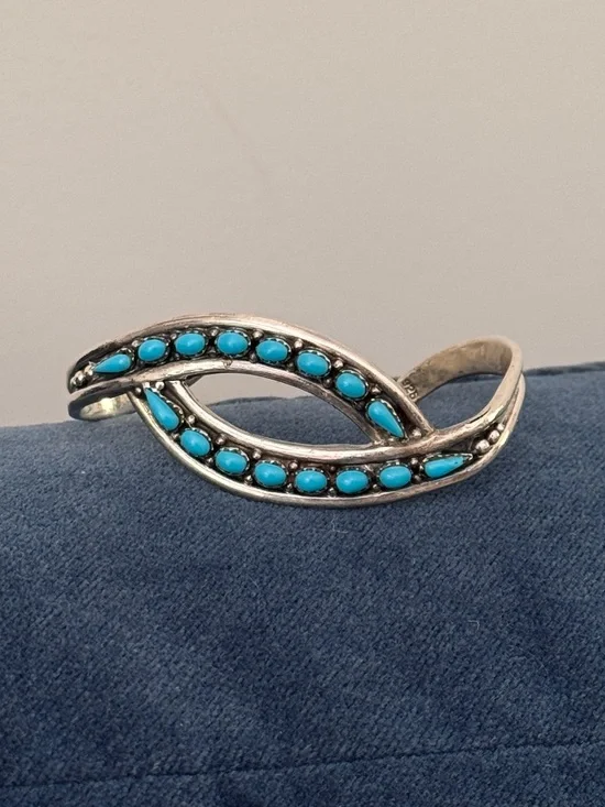 Vintage 925 Sterling Silver turquoise eye cuff bracelet.