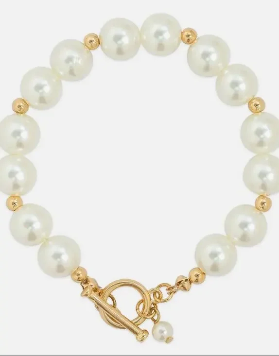 Classic Pearl Toggle Bracelet