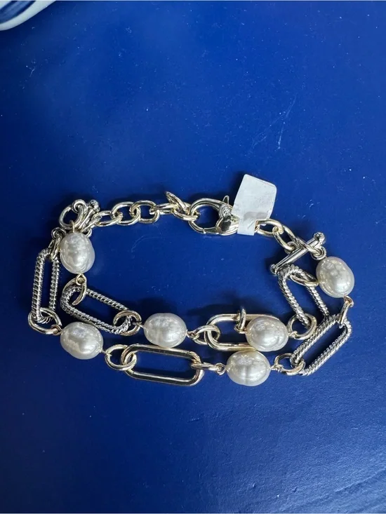 Gold Chain Bracelet with White Pearl Accents