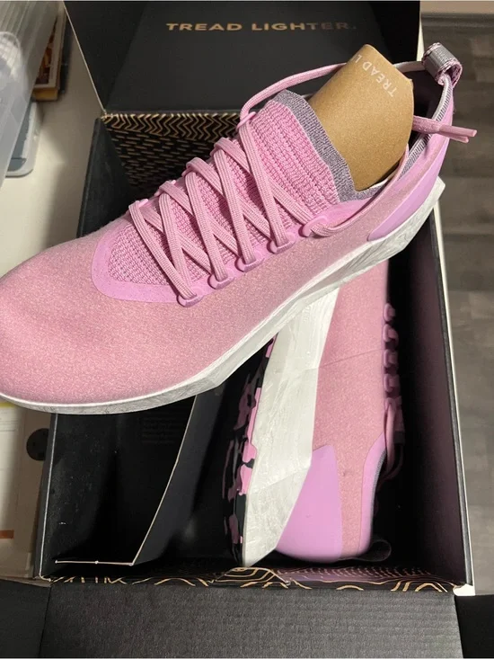 allbirds Men's Pink Knit Athletic Sneakers