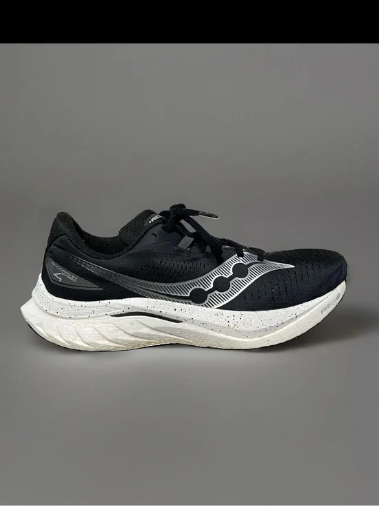 Saucony Endorphin Speed 4 Men’s Black/White Running Shoes Size 11.5