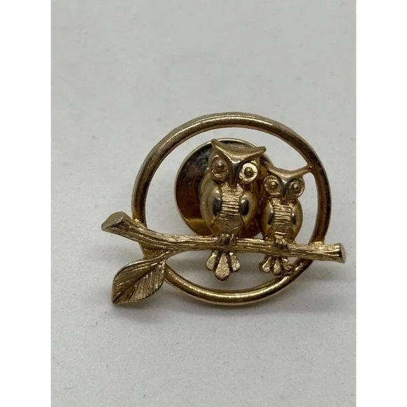 Vintage‎ Brocch  Owls on a Branch Gold Tone Metal Signed Avon