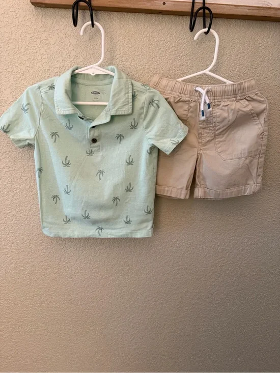 Boys 3T Summer Vacay Old Navy Mint Green Palm-Print Polo & Khaki Shorts Outfit