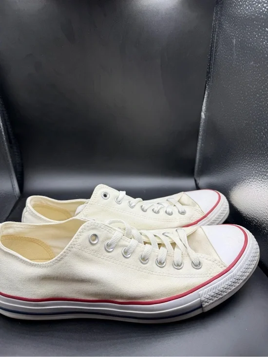 Canvas all Star Sneakers in Off-White with Red Trim
