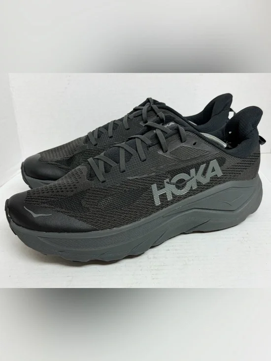 HOKA ONE ONE Challenger 8 Running Shoes Men's 13 2E WIDE Brand New 1168718-BCKT