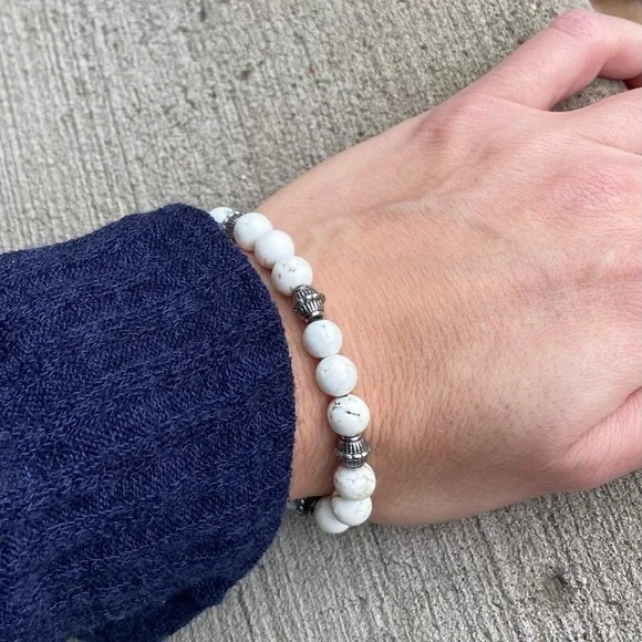 Simply Pure White Magnesite Bracelet