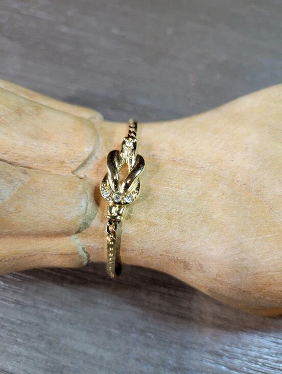 Vintage Gold Tone with Icy Rhinestone Knot Bracelet 6.5