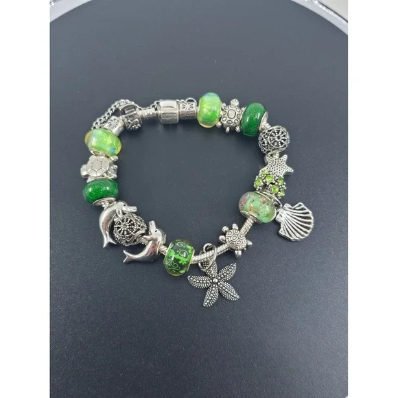 Green Ocean Charm Bracelet Sea Turtle Dolphin Starfish Glass Beads‎ Silver Tone