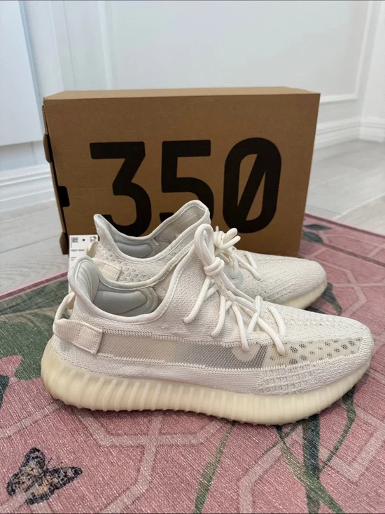 Yeezy Boost 350 V2 Bone Cream White Sneakers authentic size 11