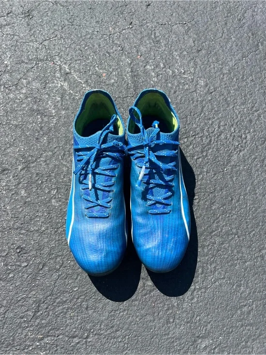 Puma Men's Ultimate Ultra Cleats
