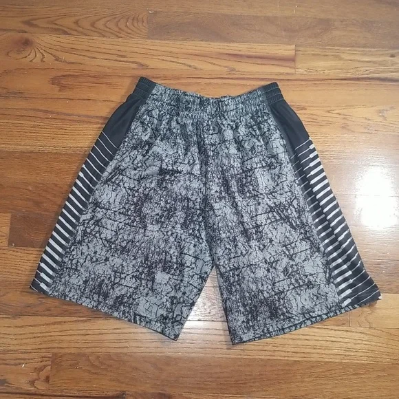 Old Navy Boy's Black & Gray Shorts Size M (8) with side pockets