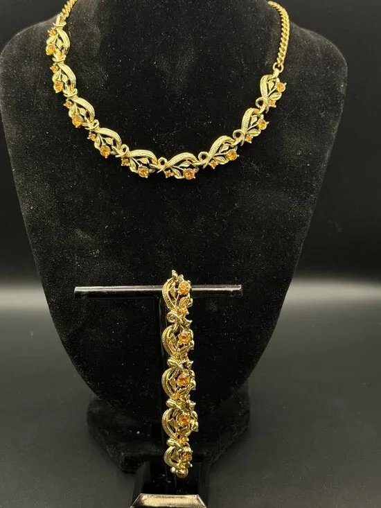Vintage LISNER Necklace Bracelet Set Amber Rhinestone Leaf Vine Gold Tone Parure