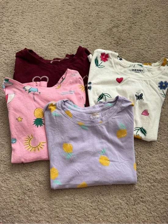4 Old Navy Girls Softest Tees