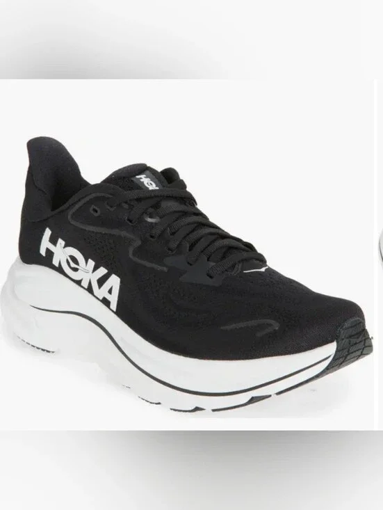 HOKA Clifton 10