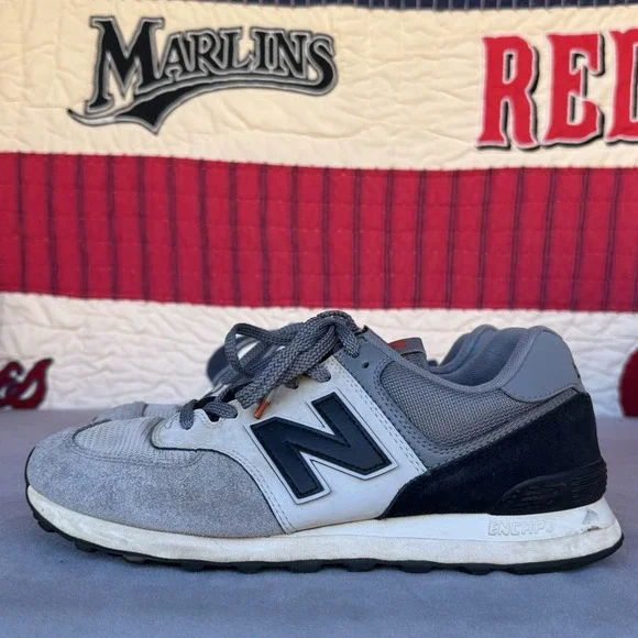 Size 10.5 - New Balance 574‎ Men Shoes Grey Color ML574JHV Running Casual