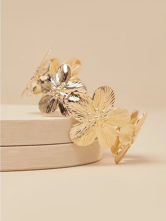 Lulus Sylas‎ Gold Flower Cuff Bracelet
