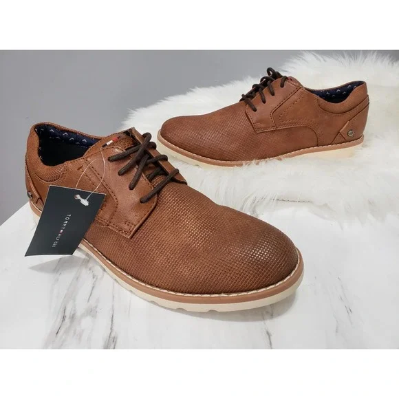 NEW NO BOX SIZE 8.5 Tommy Hilfiger‎ Nemoza Oxford MEn's Dress Shoes Brown