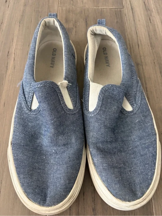 Kids denim canvas slide-on sneakers (similar to Vans) - size 5 - Old Navy