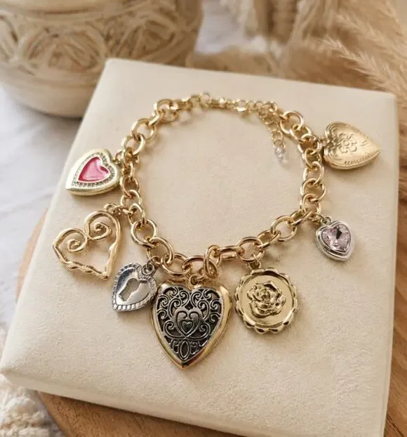 Gold Charm Heart Adjustable Bracelet New