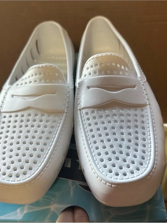 Floafers Country Club Driver WHITE/GRAY Comfort Fit Shoes Men's Size 10