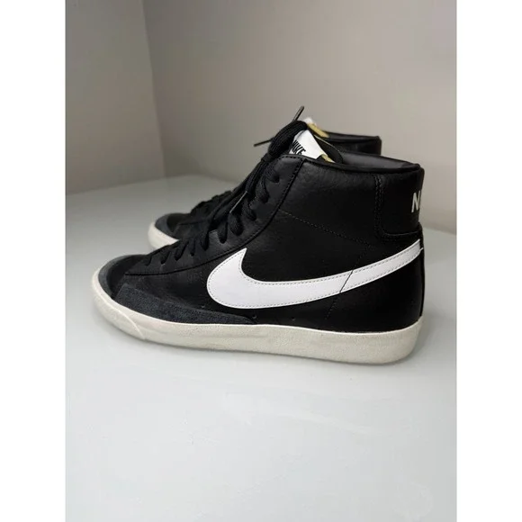 Nike Blazer Mid '77 Vintage Shoes Black White Sail BQ6806-002 Men's Size 11
