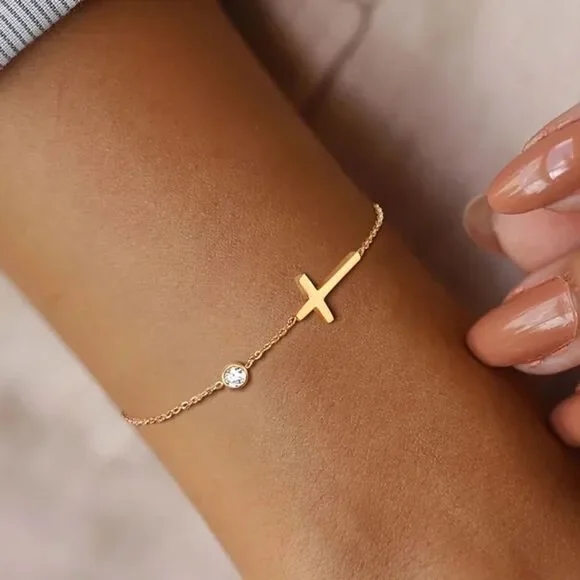Cross bracelet M1023