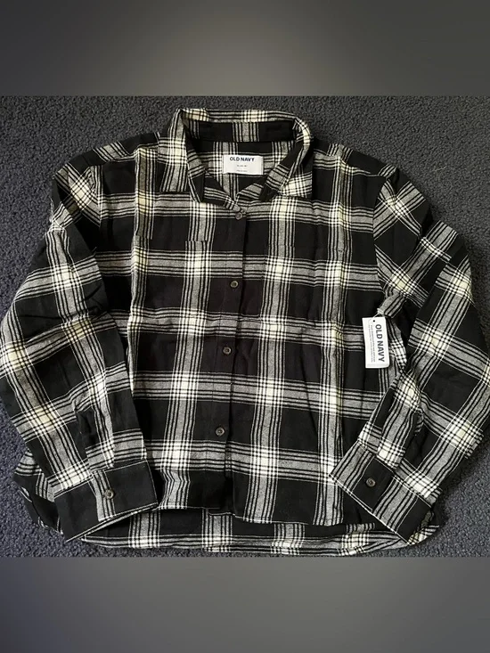 Old Navy Black and White Plaid Button-Down Shirt