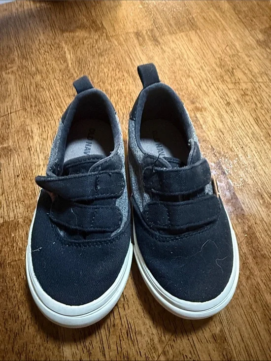 Old Navy Black Canvas Kids Sneakers with White Sole