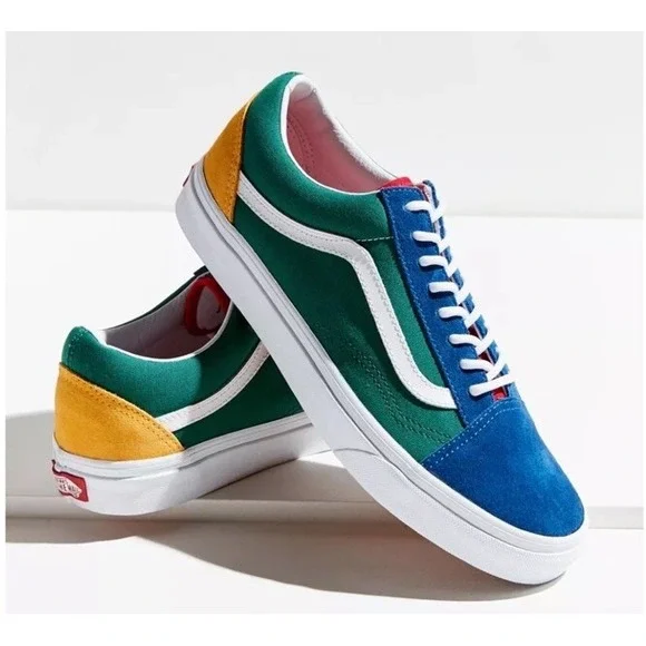 VN0A38G1R1Q‎ Mens 4.0–Women's 5.5 Vans UA OLD SKOOL 'YATCH CLUB' Suede