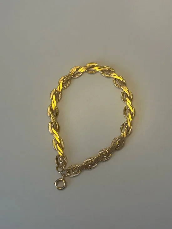 Gold-Tone Twisted Link Bracelet - Elegant Women’s Jewelry