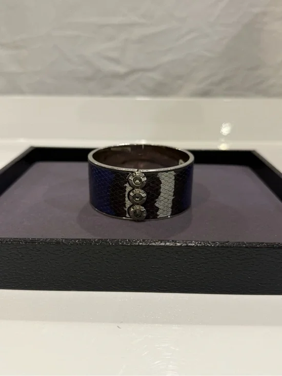 Henri Bendel Blue Snakeskin Hinged Cuff Bracelet Silver Tone Crystal Accent
