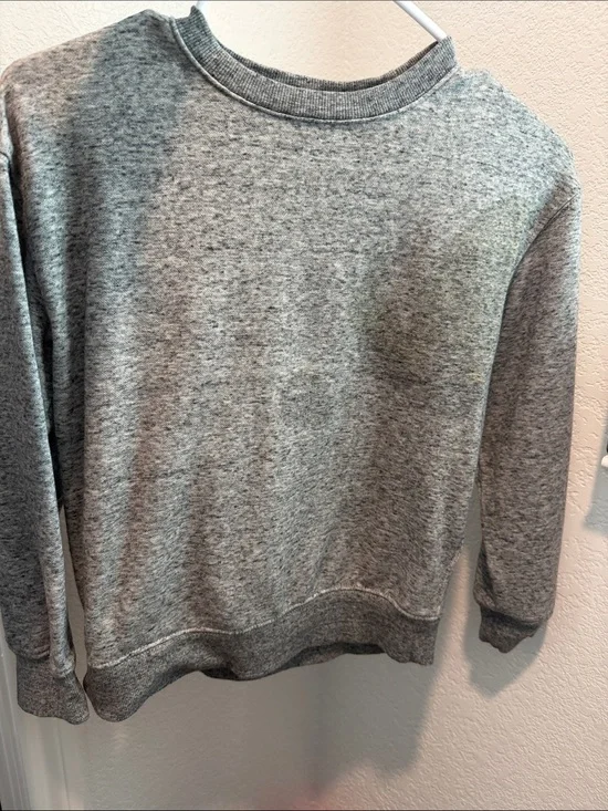Old Navy kids Heather Gray Crewneck Sweatshirt