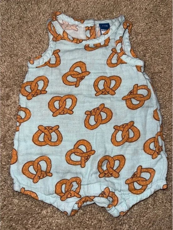 Old Navy Baby Romper with Pretzel Print 0-3 Months