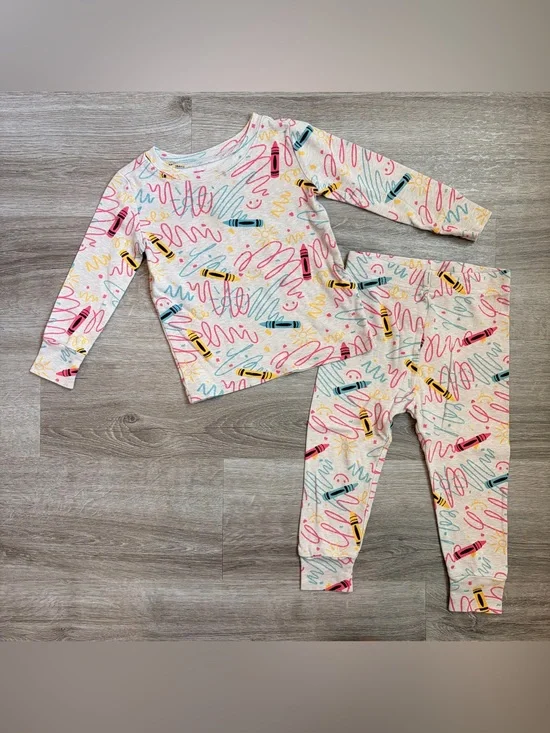 Old Navy baby girls crayon print pajama set