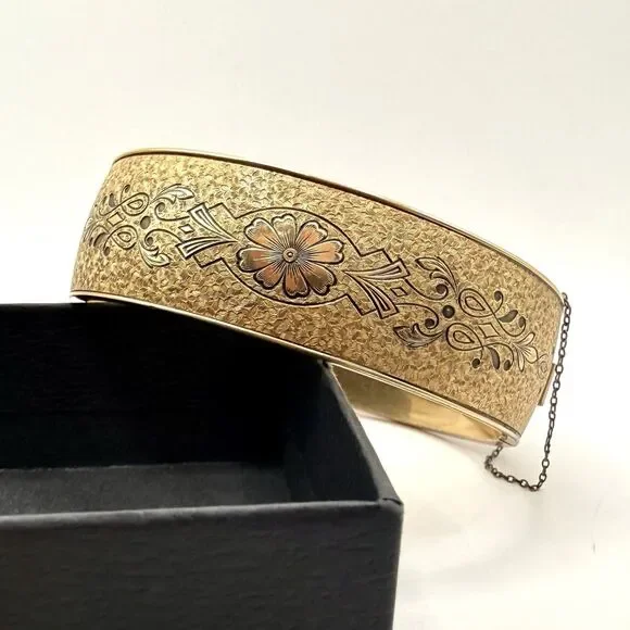 Victorian Revival Binder Bros. 1/20 12k GF Gold Filled Floral Engraved Hinged 7