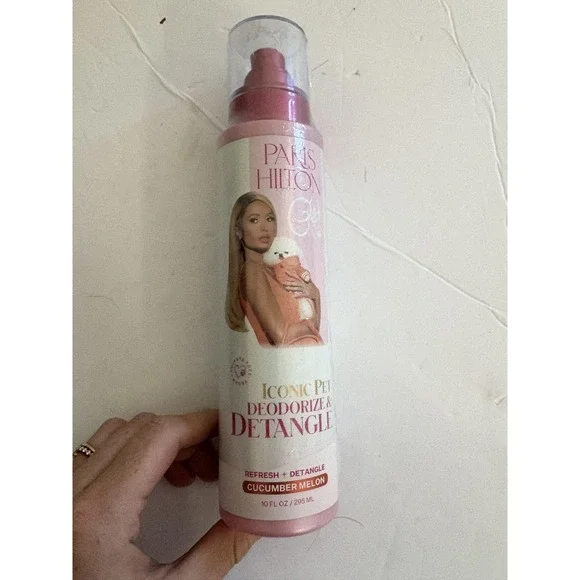 Paris Hilton Pet Deodorize & Detangle Dog Spray 10 fl oz Cucumber‎ Melon USA