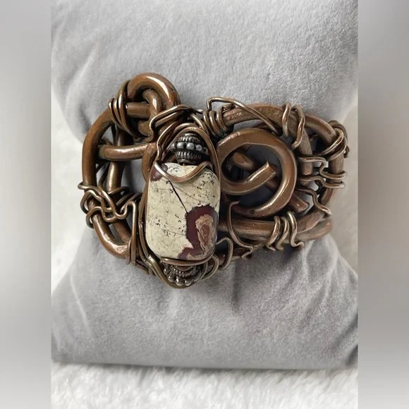 Vintage 1970s copper bracelet