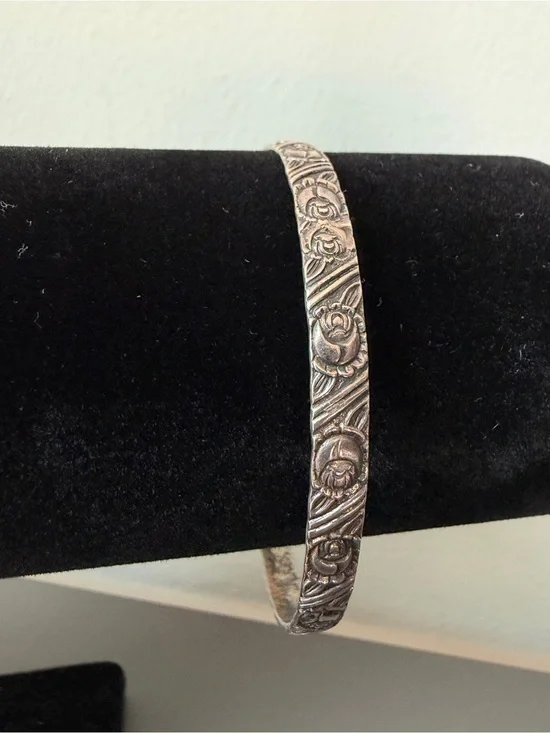 Beau Sterling Floral Rose Bangle Bracelet Vintage Etched Hingeless Slip-On