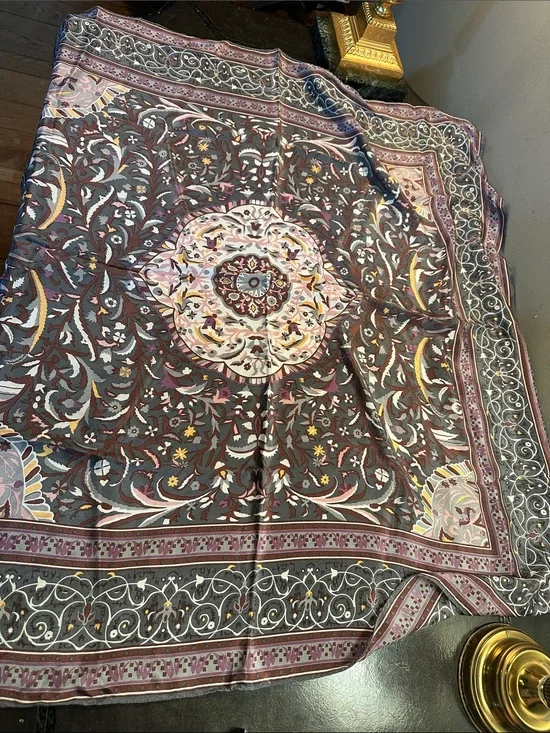 ELLEN TRACY Floral Medallion Square 100% Silk Scarf in Mauve and gray