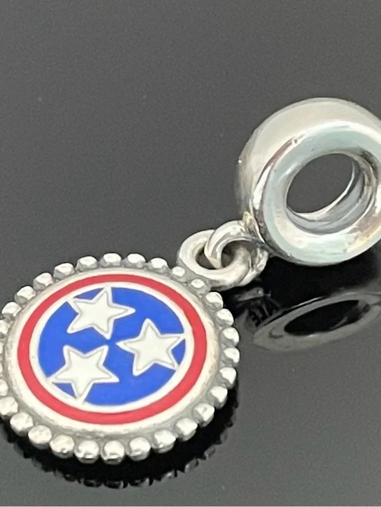Pandora Tennessee flag exclusive charm