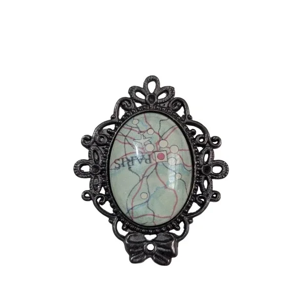 Vintage Style Paris Map Oval Pendant Silver Tone‎ Ornate Frame Bow Accent