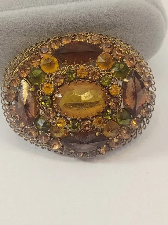 Vintage Brooch Pin SIGNED AUSTRIA Glass Rhinestone Gold tone Retro Jewelry